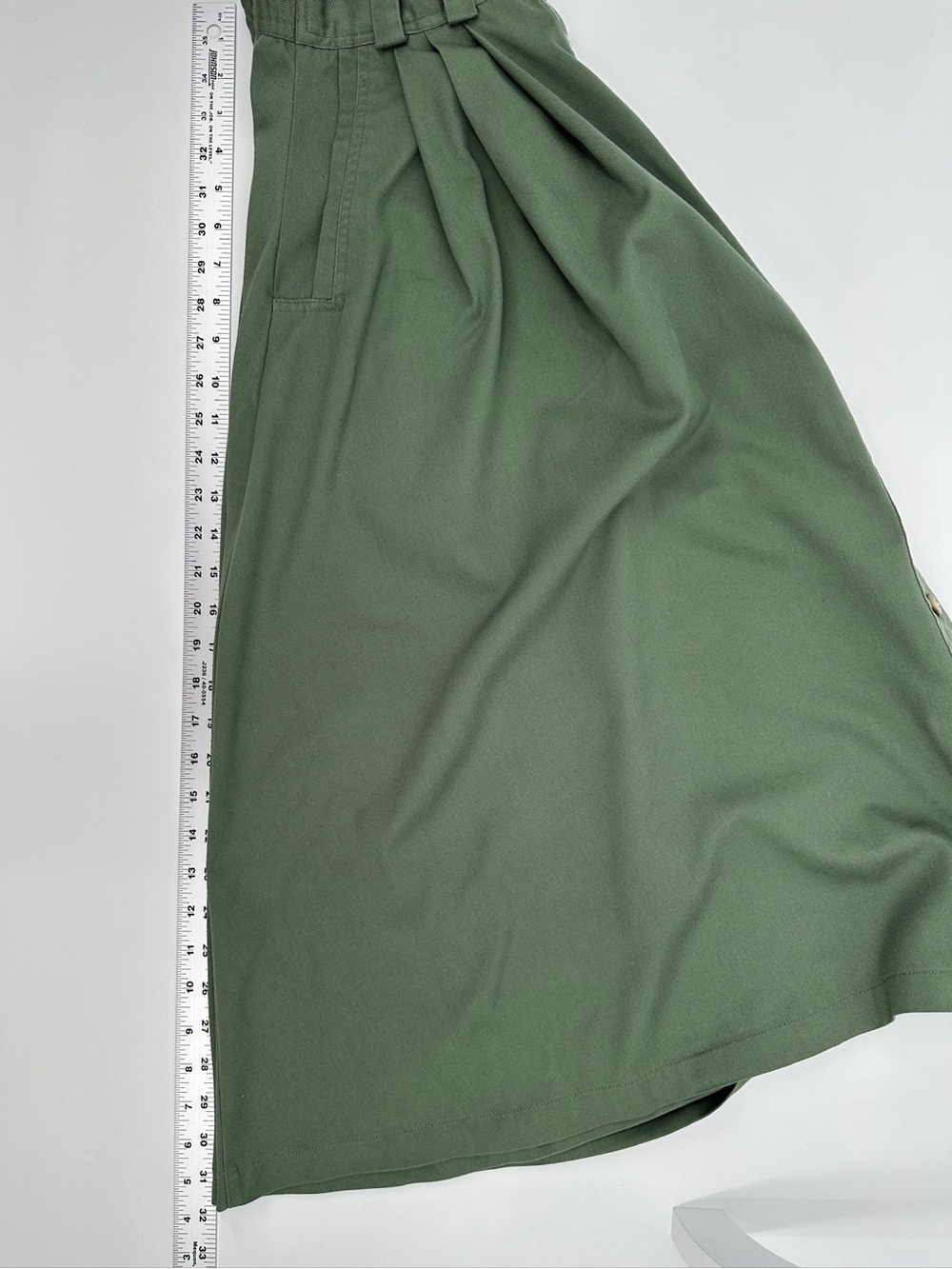 Karen Scott Olive Button Front Midi Skirt Pockets Pleats Cotton Blend Vtg Size 8 - Picture 9 of 9